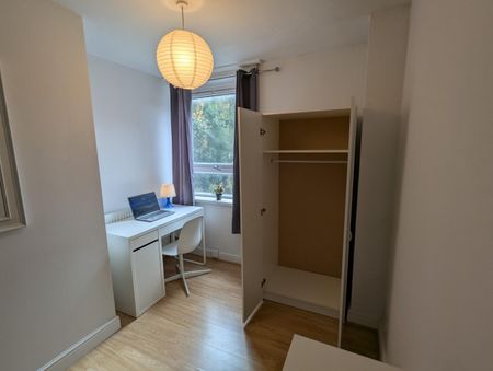 Gough Walk – Room 3 - Photo 3