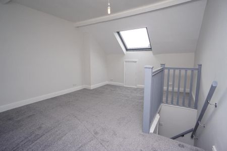 3 bedroom terraced house to rent - Photo 5