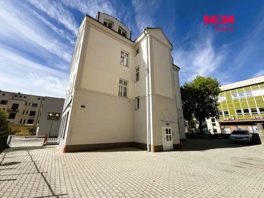 Pronájem, byt 1+kk, 38 m - Photo 1