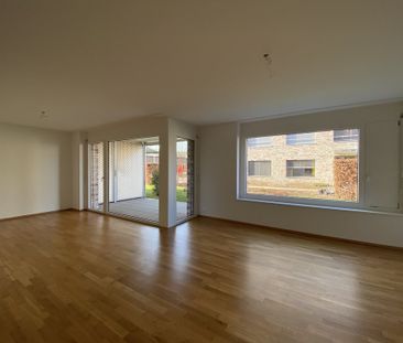 Moderne 3.5-Zimmer-Wohnung im Grünen - Foto 1