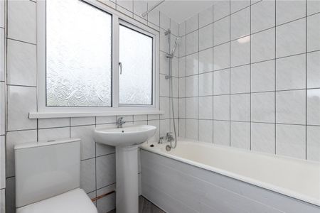 Cadeby Grove, Milton, Stoke On Trent, Staffordshire, ST2 - Photo 2