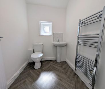 4 bedroom house of multiple occupation to rent - Photo 3