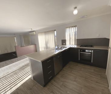 Low Maintenance Family Home! - Photo 5