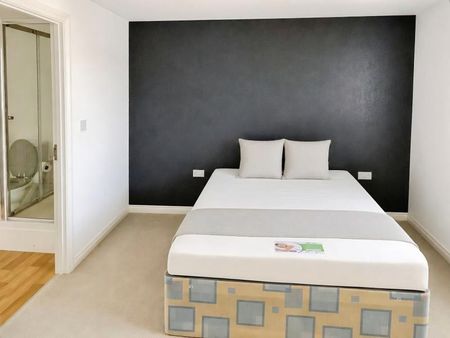 5 bedroom terraced house to rent - Photo 3
