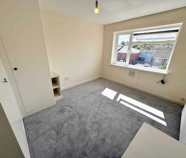 Wolds Drive, Keyworth, Nottingham - Photo 4