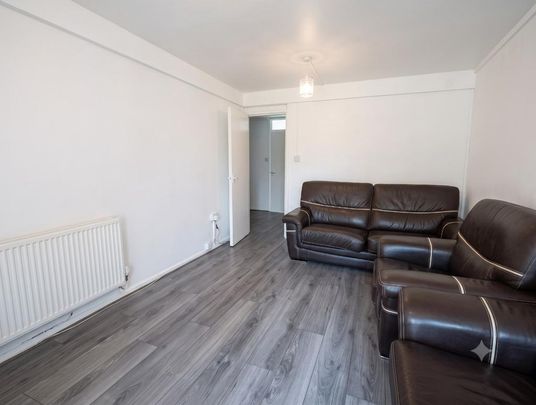 1 bedroom semi-detached house to rent - Photo 1
