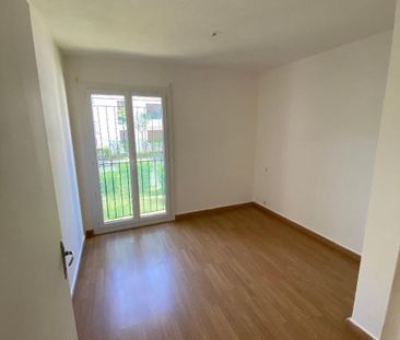 Location Appartement 2 pièces 50m² PERPIGNAN 66100 - Photo 2