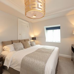 4 bed flat to rent - Photo 2