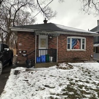 61 McDonald Barrie | $1750 per month | Utilities Included - Photo 1