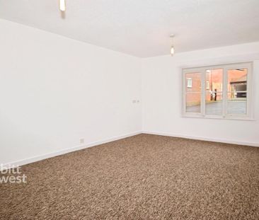 1 bedroom retirement property to rent - Photo 6