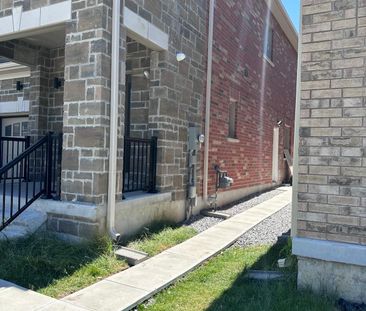 For Lease - 1299 Apollo Street Unit# Lower, Oshawa, Ontario - Photo 3