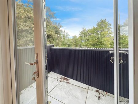 1 bedroom end of terrace house to rent - Photo 3