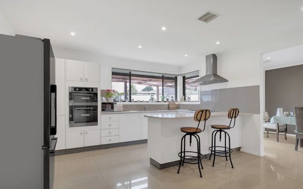 Spacious 3-Bedroom Home with Modern Amenities in Epping - Photo 1