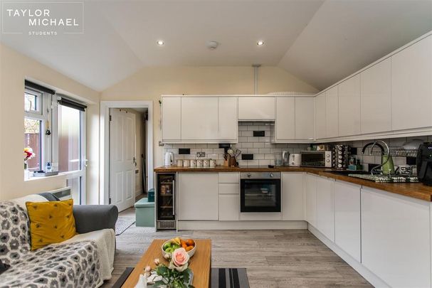 1 bedroom detached house to rent - Photo 1