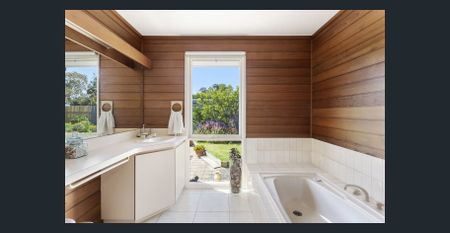 Coastal Comfort in a Quiet Court Location - Photo 3