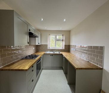 3 bedroom flat to rent - Photo 1
