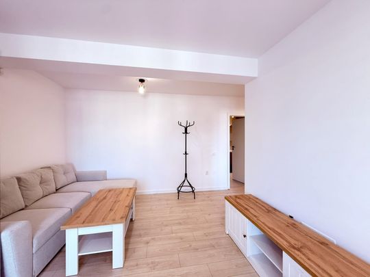 PRIMA INCHIRIERE! 2 camere cu terasa si parcare, et 3, lift, - Fotografie 1