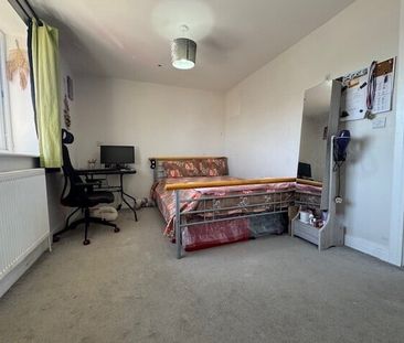 Charlton Park, Brentry, BRISTOL - Photo 4