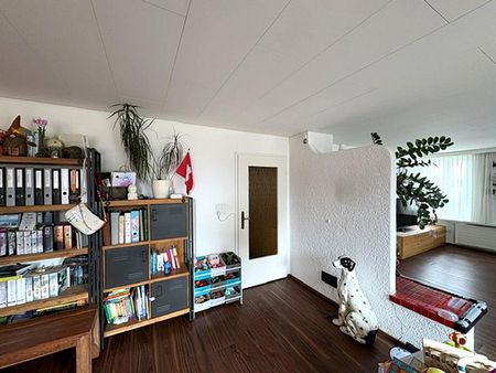 grosszügige 3.5 Zimmer Wohnung - Photo 2