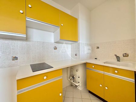 Location Appartement 1 pièce 32m² - Photo 4