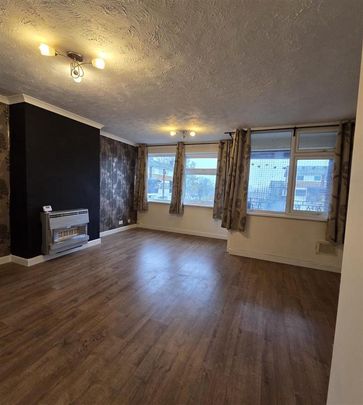 3 bedroom maisonette to rent - Photo 1