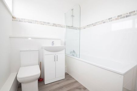 Ludovick Walk, London, SW15 - Photo 2