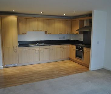 2 Bedroom Flat - Photo 3