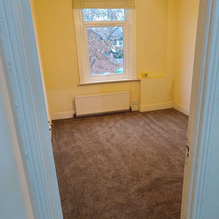 4 bedroom terraced house to rent - Photo 1