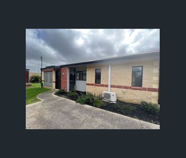 Conveniently Located Unit with Flexible Furnishing Options - Photo 4