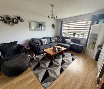 3 bedroom terraced house to rent - Photo 2