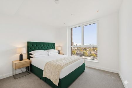3 bedroom flat to rent - Photo 2