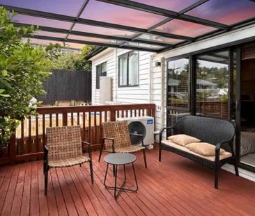 Modern Duplex - 2 Bed, 1 Bath - Photo 4