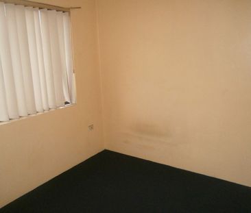 Two Bedroom Unit In Convenient Location - Photo 1