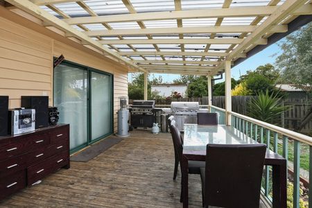 Stylish 3 bedroom - Photo 4