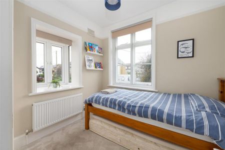 3 bedroom semi-detached house to rent - Photo 4