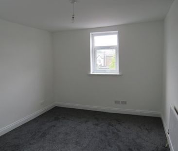 4 bedroom terraced house to rent - Photo 1