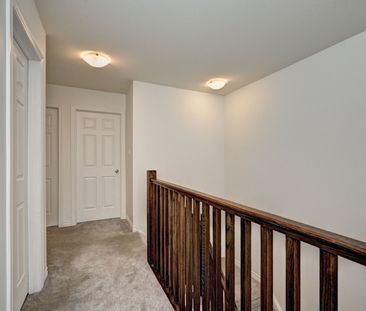 For Lease - 35 Woodedge Circle, Kitchener, Ontario - Photo 4