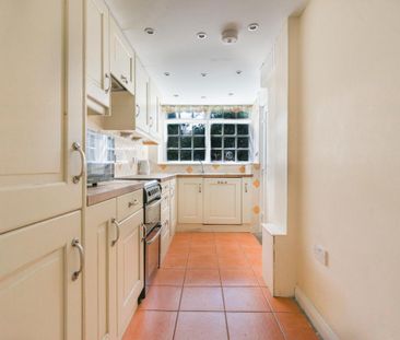 4 bedroom terraced house to rent - Photo 6