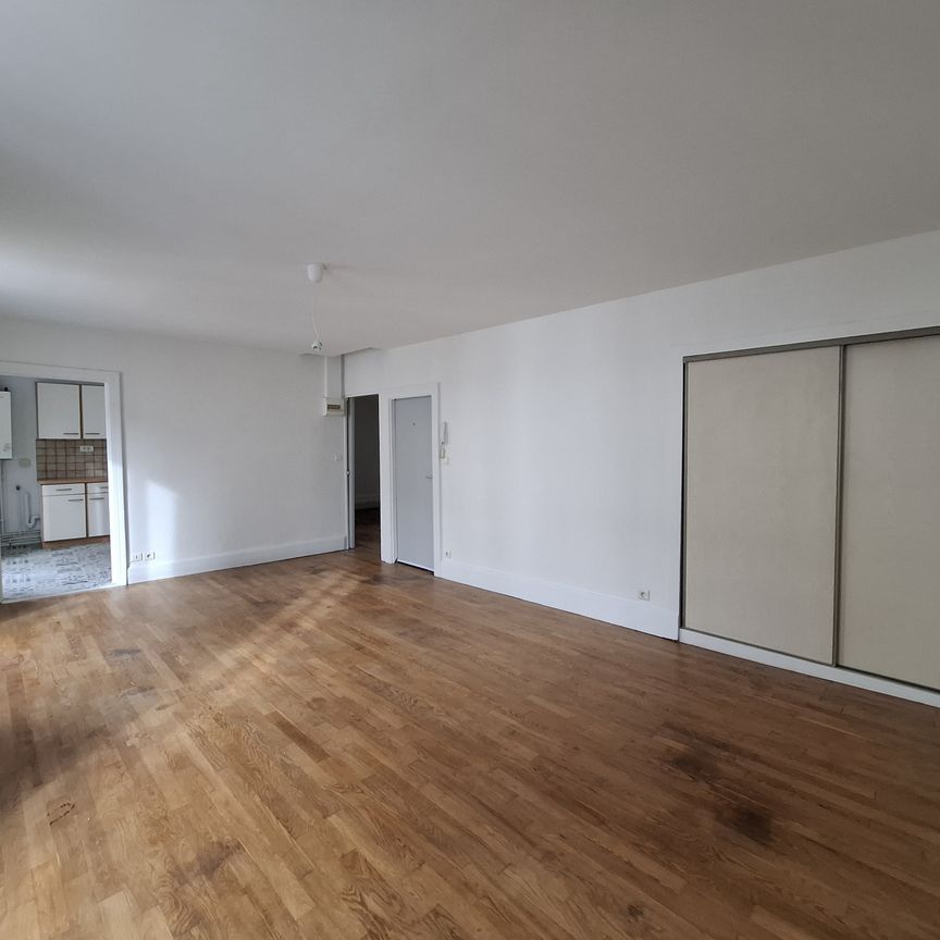 Location Appartement 2 pièces 50m² VICHY 03200 - Photo 1