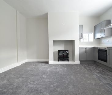 Victoria Terrace, Horbury, Wakefield - Photo 1