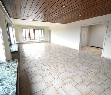 Appartement te huur - Photo 1