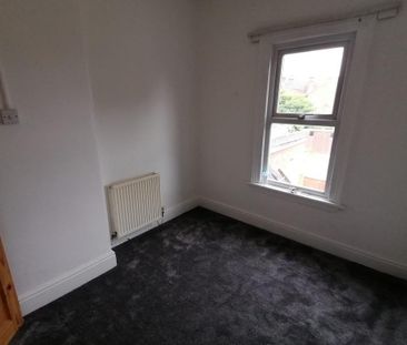 4 bedroom terraced house to rent - Photo 4