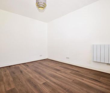 1 bedroom semi-detached house to rent - Photo 6