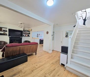 The Crossways, WEMBLEY PARK - Photo 1