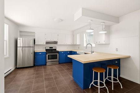 For Lease - 21 Downes Avenue, Prince Edward County, Ontario - Photo 4