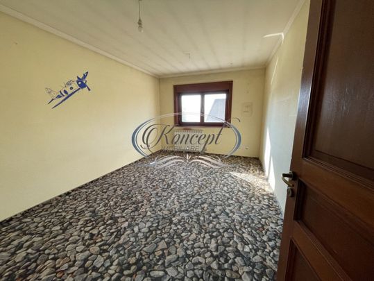 VILA MODERNA-OTOPENI-PET FRIENDLY-GRADINA - Photo 1