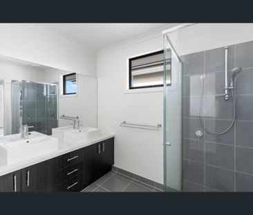 16 Attunga St, Chadstone, Vic 3148 - Photo 6