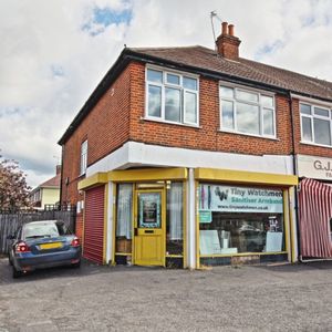 Old Woking, Woking - Photo 2