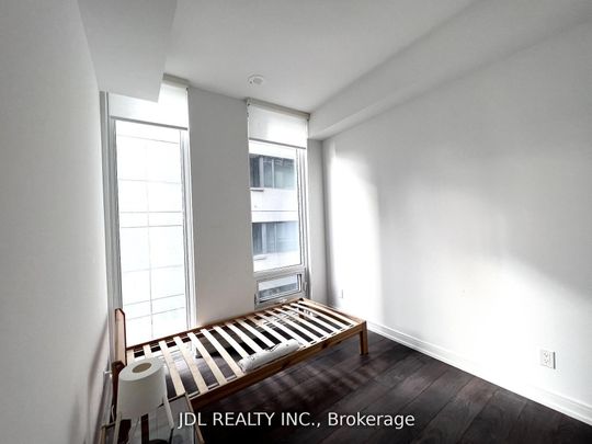 For Lease - 28 Wellesley Street Unit# 2102, Toronto, Ontario - Photo 1