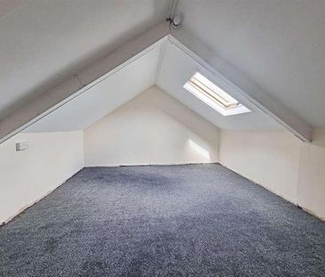 Broadway, Treforest, Pontypridd, CF37 - Photo 3